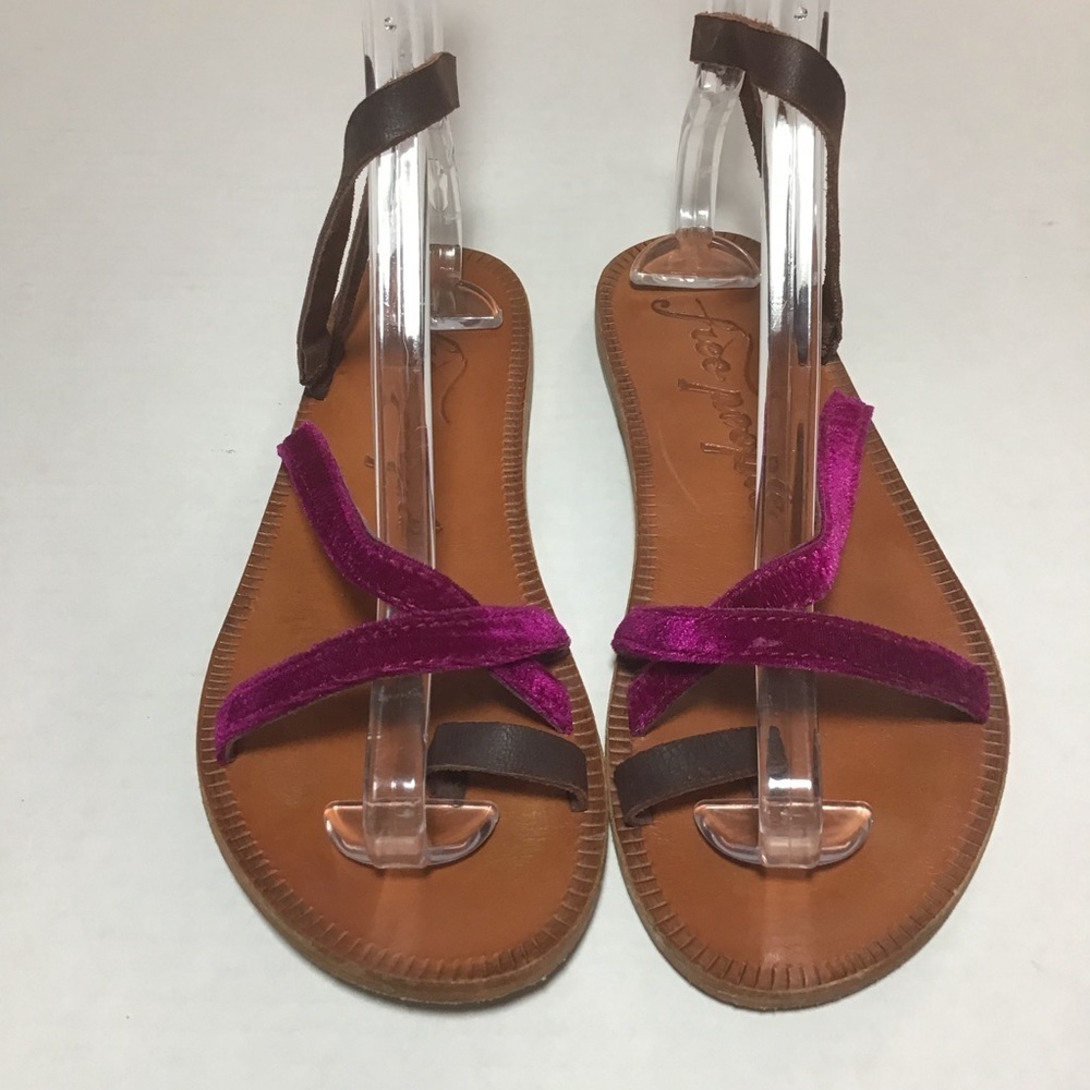 Free People Isle of Capri Velvet Flat Sandal GUC